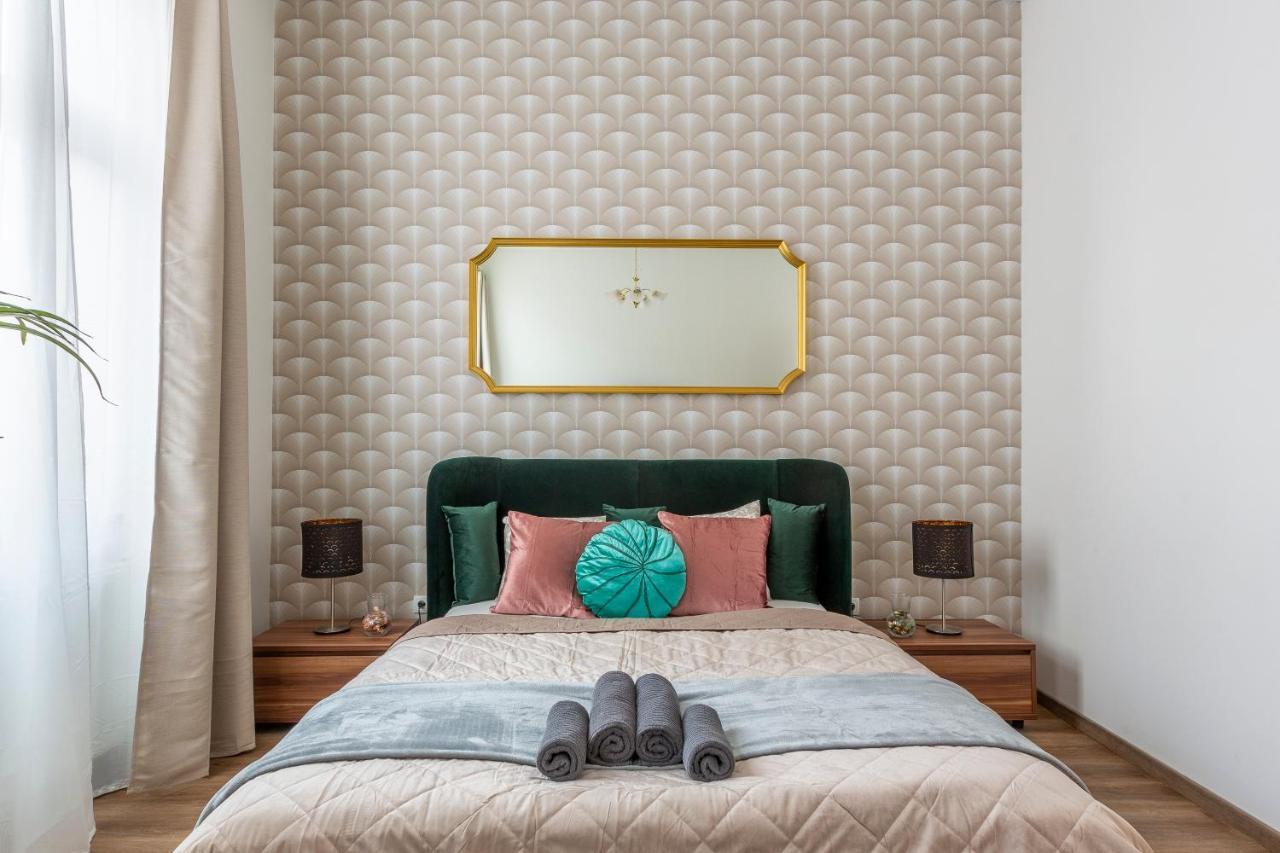 Explore Budapest From A Luxurious Cozy Apartment Buitenkant foto